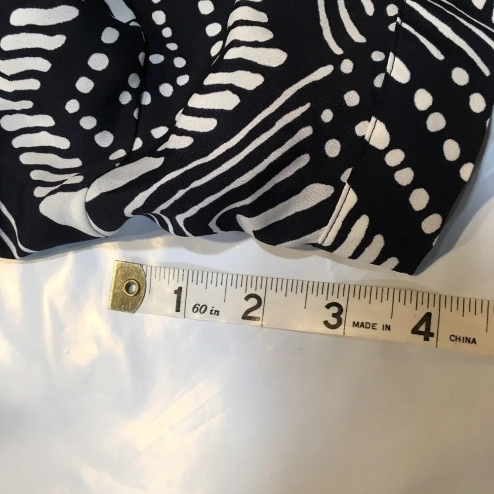 J.Crew Chevron Romper Womens 2 Navy White Preppy‎ Coastal Beachy Nautical Shorts